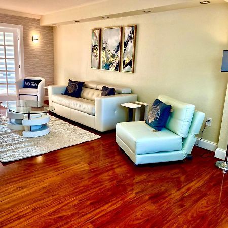 Deluxe Waterfront One Bedroom Apartment With Miami Skyline View, Free Parking 5 Mins Drive To Майами-Бич Экстерьер фото